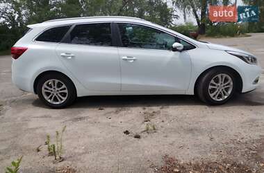 Универсал Kia Ceed 2014 в 