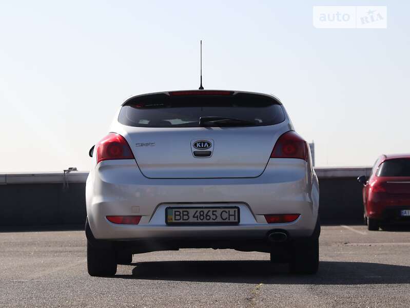 Хетчбек Kia Ceed 2008 в Києві