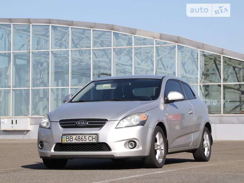 Хетчбек Kia Ceed 2008 в Києві