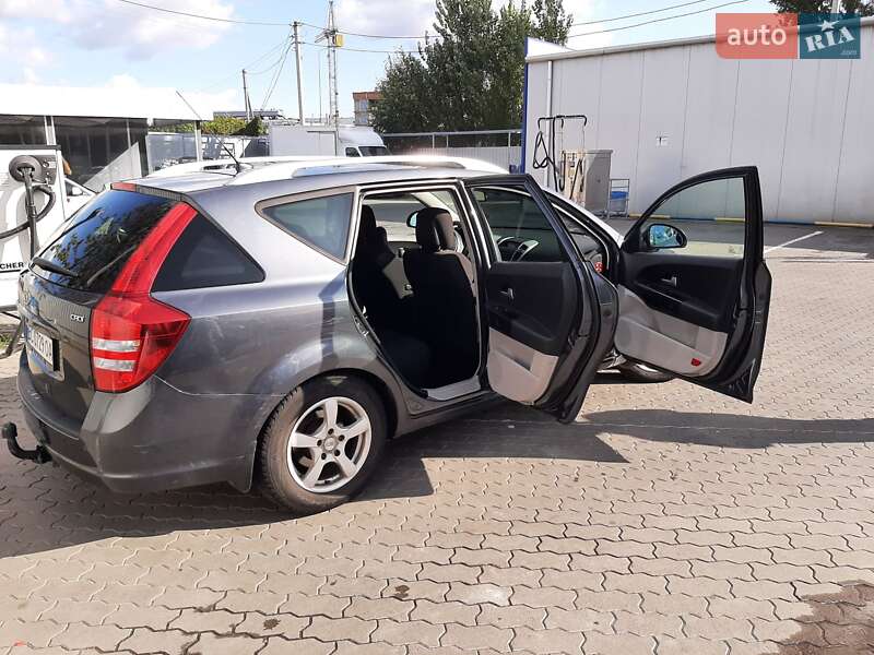 Универсал Kia Ceed 2007 в Луцке