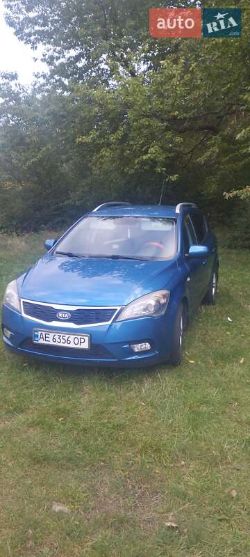 Универсал Kia Ceed 2010 в Мукачево