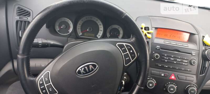 Универсал Kia Ceed 2008 в Луцке