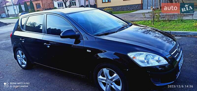 Хетчбек Kia Ceed 2008 в Мукачевому фото Хетчбек Kia Ceed 2008 в Мукачевому