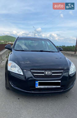 Хетчбек Kia Ceed 2007 в Хусті