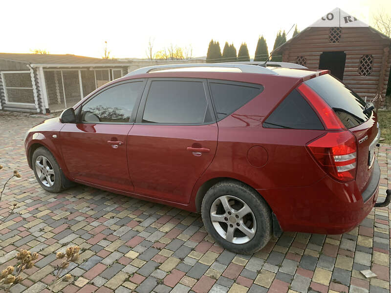 Универсал Kia Ceed 2008 в Самборе