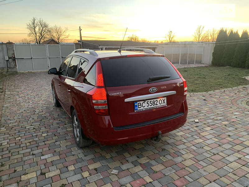 Универсал Kia Ceed 2008 в Самборе