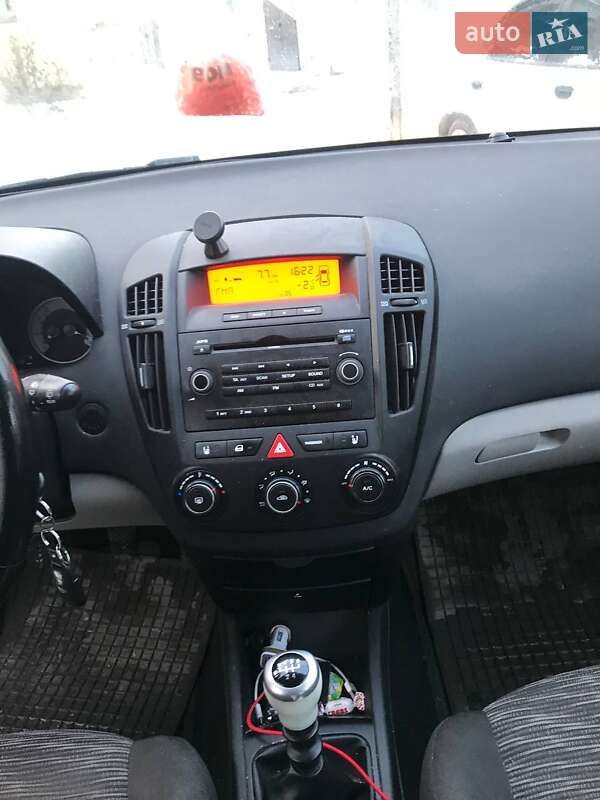 Хетчбек Kia Ceed 2007 в Полтаві фото 19 Хетчбек Kia Ceed 2007 в Полтаві