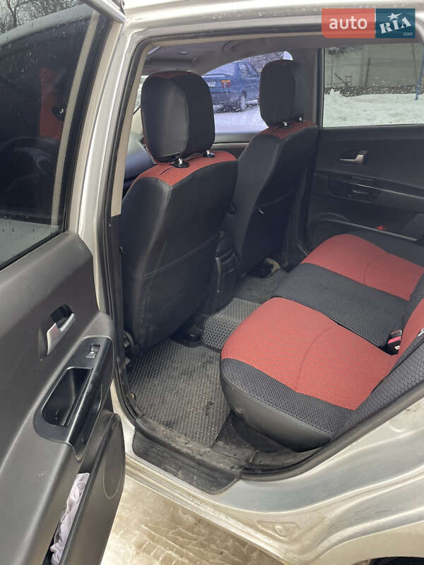 Хэтчбек Kia Ceed 2010 в Староконстантинове