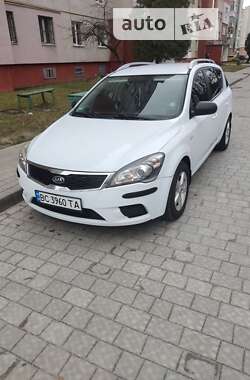 Универсал Kia Ceed 2010 в Львове