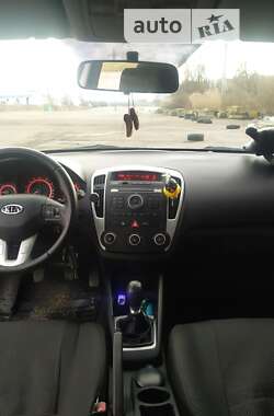 Хетчбек Kia Ceed 2011 в Полтаві