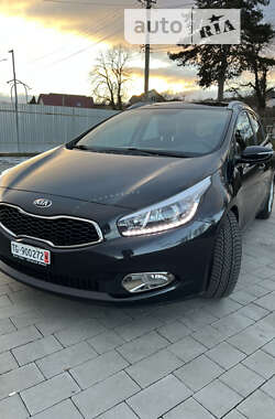 Универсал Kia Ceed 2013 в Ужгороде