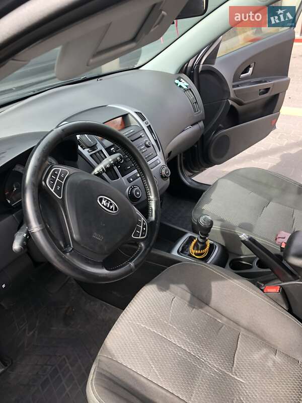 Універсал Kia Ceed 2007 в Білій Церкві фото 18 Універсал Kia Ceed 2007 в Білій Церкві