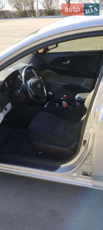 Хетчбек Kia Ceed 2008 в Кам'янському