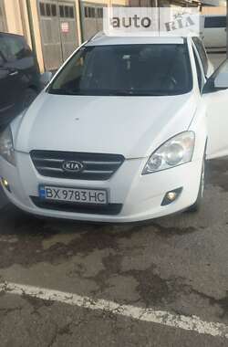 Универсал Kia Ceed 2008 в Шепетовке