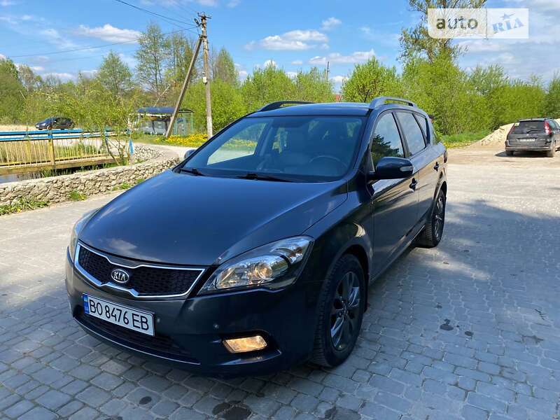 Універсал Kia Ceed 2010 в Шумську