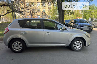 Хетчбек Kia Ceed 2008 в Києві