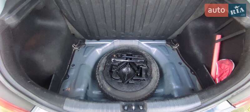 Хэтчбек Kia Ceed 2007 в Сарнах