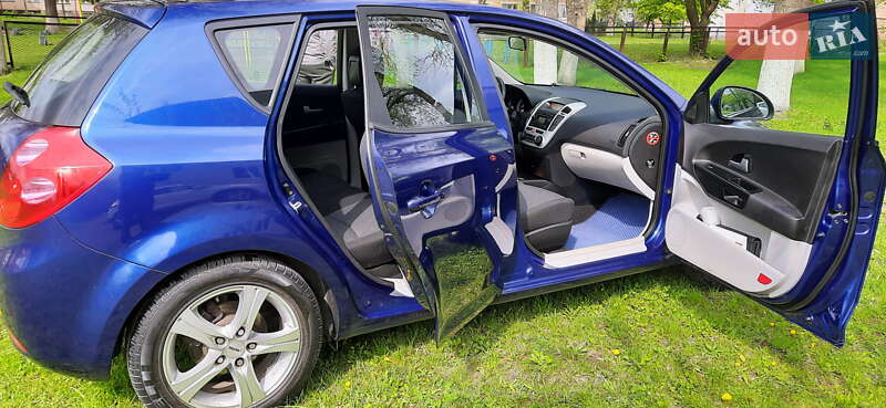 Хэтчбек Kia Ceed 2007 в Ковеле