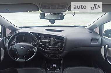 Хэтчбек Kia Ceed 2013 в Каневе