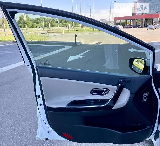 Хэтчбек Kia Ceed 2012 в Киеве