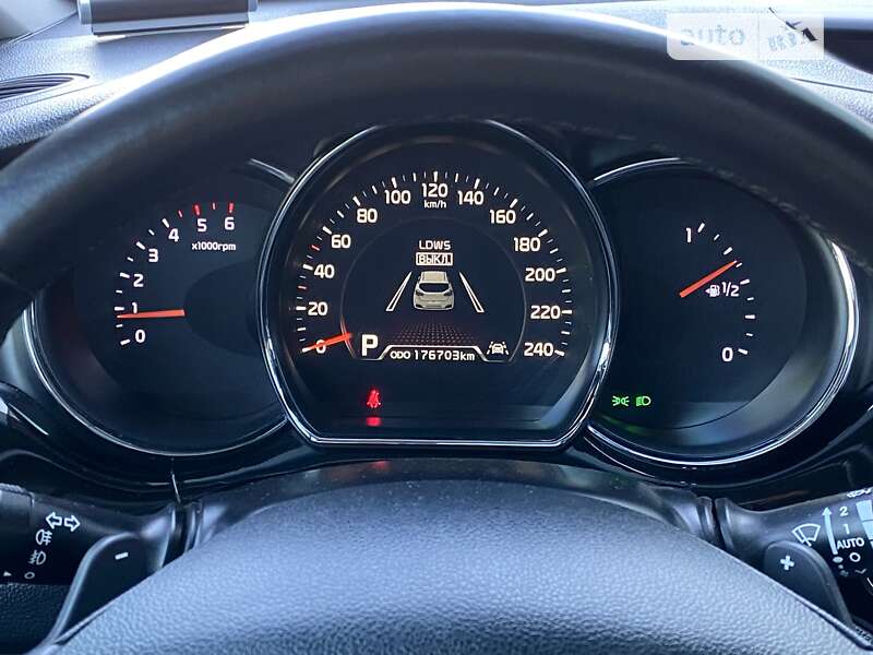 Хэтчбек Kia Ceed 2012 в Киеве