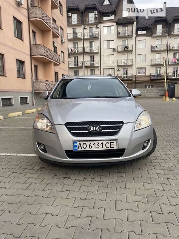 Универсал Kia Ceed 2007 в Ужгороде