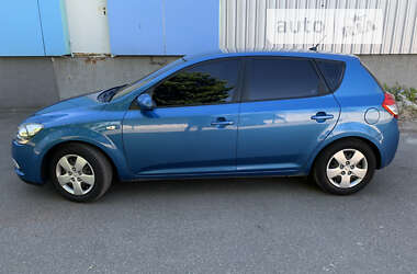 Kia Ceed 2011