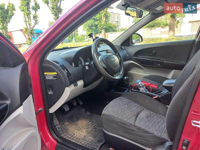 Хетчбек Kia Ceed 2009 в Тернополі фото 6 Хетчбек Kia Ceed 2009 в Тернополі