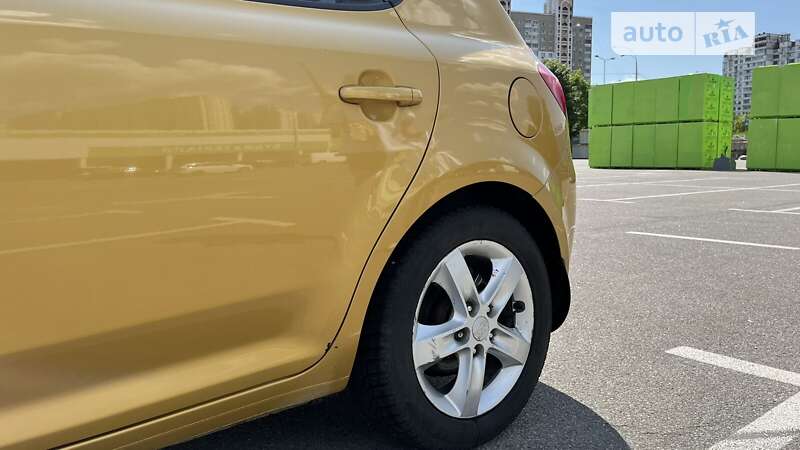 Хэтчбек Kia Ceed 2007 в Кривом Роге