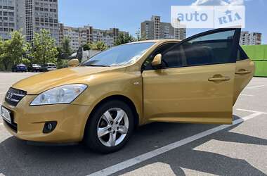 Хэтчбек Kia Ceed 2007 в 