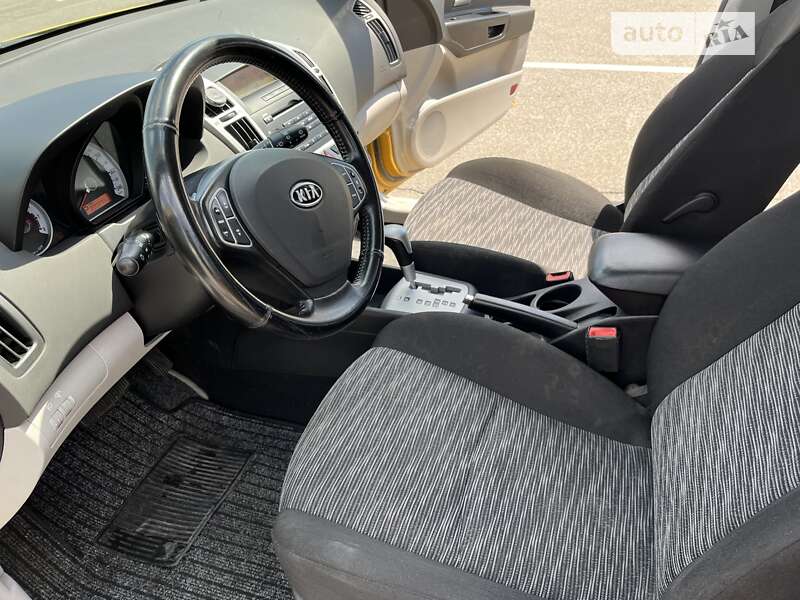 Хэтчбек Kia Ceed 2007 в Кривом Роге