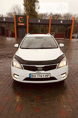 Универсал Kia Ceed 2010 в Хмельницком