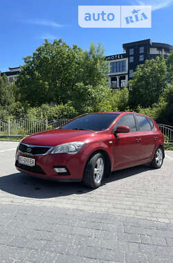 Хетчбек Kia Ceed 2009 в Тернополі