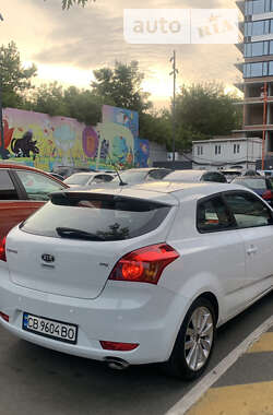 Хетчбек Kia Ceed 2009 в Києві