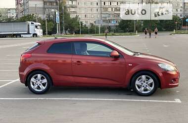 Хэтчбек Kia Ceed 2008 в Сумах