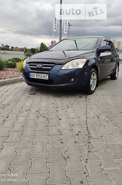 Хэтчбек Kia Ceed 2008 в Харькове