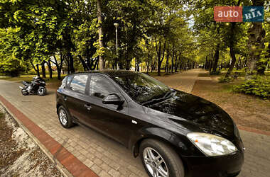 Хетчбек Kia Ceed 2008 в Ріпках