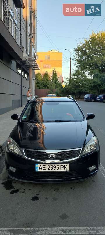 Универсал Kia Ceed 2011 в 