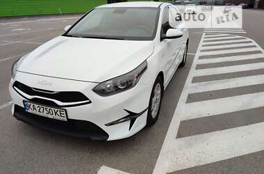 Хетчбек Kia Ceed 2023 в Києві