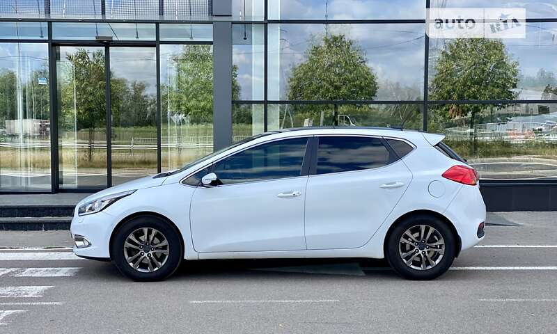 Хэтчбек Kia Ceed 2012 в Киеве