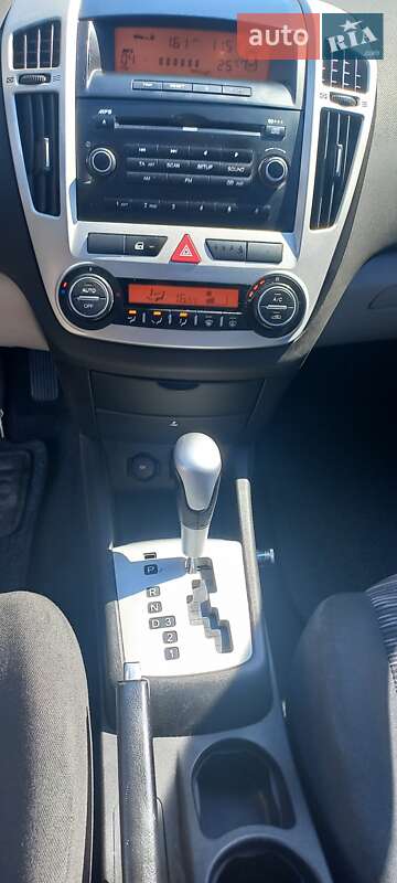 Хэтчбек Kia Ceed 2008 в Львове