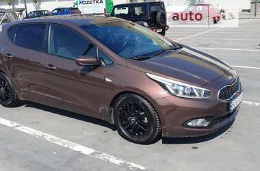 Хэтчбек Kia Ceed 2012 в Львове