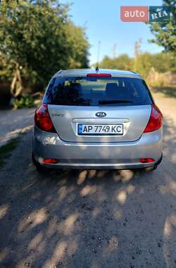 Хэтчбек Kia Ceed 2007 в Запорожье