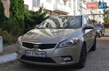 Універсал Kia Ceed 2010 в Долинській