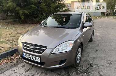 Хетчбек Kia Ceed 2007 в Харкові