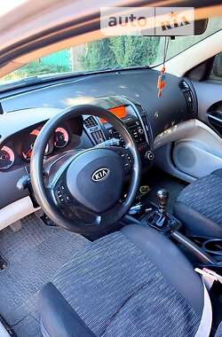 Универсал Kia Ceed 2008 в Сумах