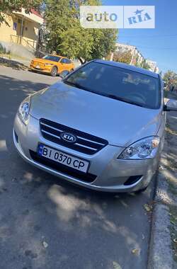 Хэтчбек Kia Ceed 2007 в Кременчуге