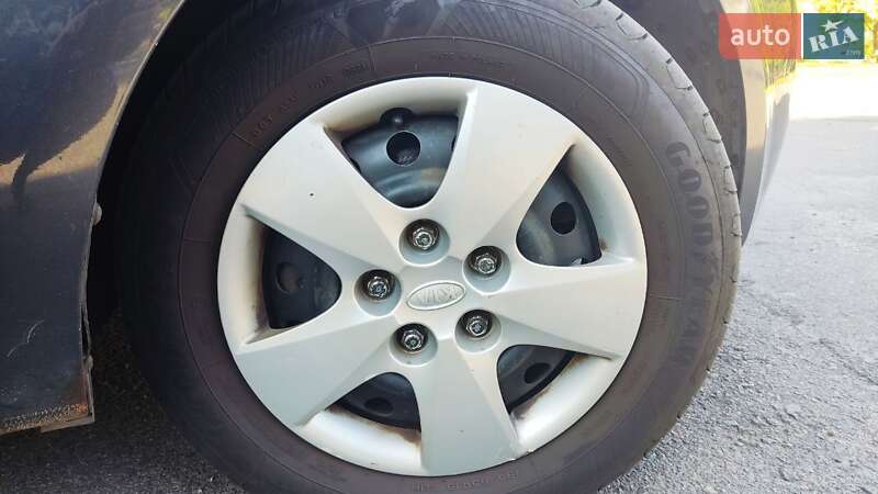 Хэтчбек Kia Ceed 2007 в Ровно