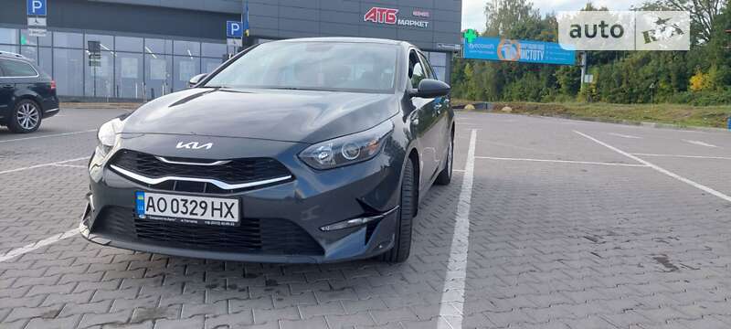 Хэтчбек Kia Ceed 2023 в 