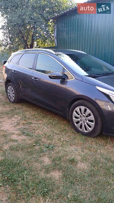 Универсал Kia Ceed 2013 в Новгород-Северском